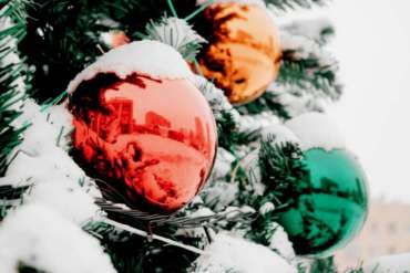 enfeites de natal com pinhas