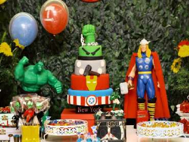 Bolo dos Vingadores – Topo do Bolo, Fotos e Tipos!