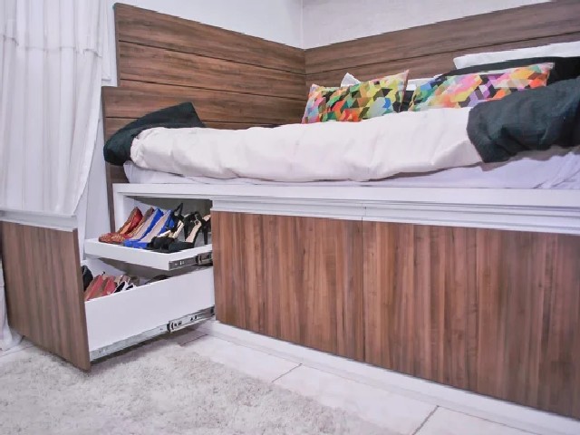 Quarto Pequeno De Casal