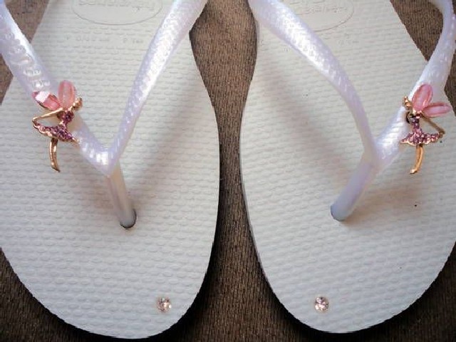 Chinelos Bordados Com Ponto De Luz 4