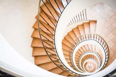 a influência das escadas de ferro caracol na valorização do imóvel